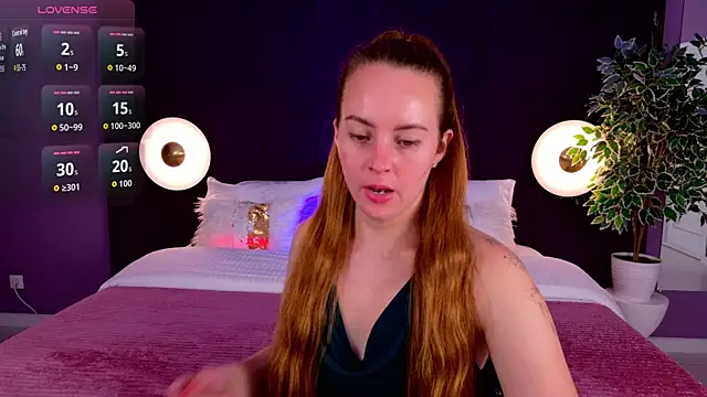 Snapshot of JaniceCollins chatting on July 7, 2026, 2:25 am JaniceCollins online show from July 7, 2026, 2:25 am