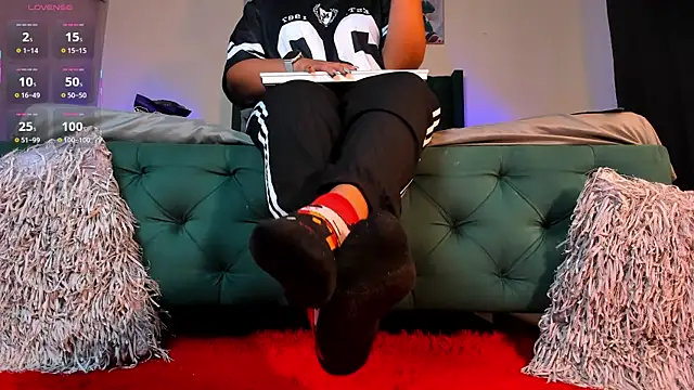 Snapshot of aleya_bliss chatting on November 13, 2025, 8:46 pm aleya bliss online show from November 13, 2025, 8:46 pm