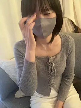 MURA-saki online show from December 16, 2025, 4:39 am