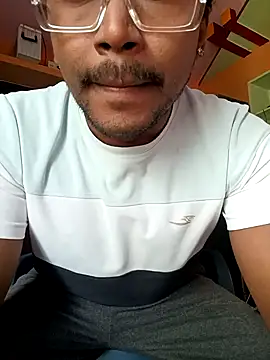 bigcock thick online show from December 14, 2025, 8:42 am