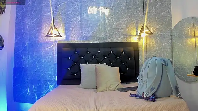 Snapshot of emberhodson chatting on September 10, 2025, 10:47 am emberhodson online show from September 10, 2025, 10:47 am