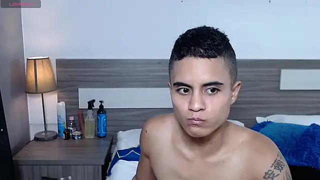 Snapshot of Liiamthompson chatting on December 3, 2025, 9:25 pm Liiamthompson online show from December 3, 2025, 9:25 pm