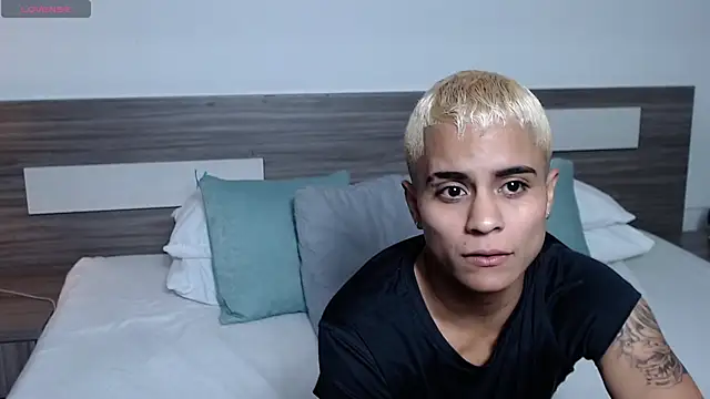 Liiamthompson online show from February 24, 2026, 7:04 pm