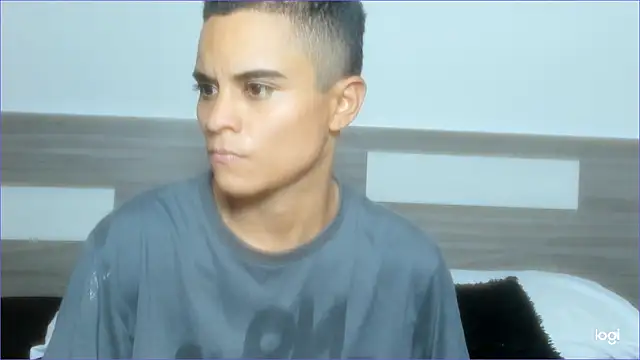 Snapshot of Liiamthompson chatting on November 3, 2025, 7:06 pm Liiamthompson online show from November 3, 2025, 7:06 pm