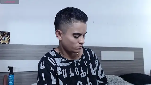 Snapshot of Liiamthompson chatting on November 29, 2025, 9:59 pm Liiamthompson online show from November 29, 2025, 9:59 pm