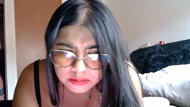 Snapshot of viccky_vick chatting on May 21, 2026, 9:34 pm viccky vick online show from May 21, 2026, 9:34 pm
