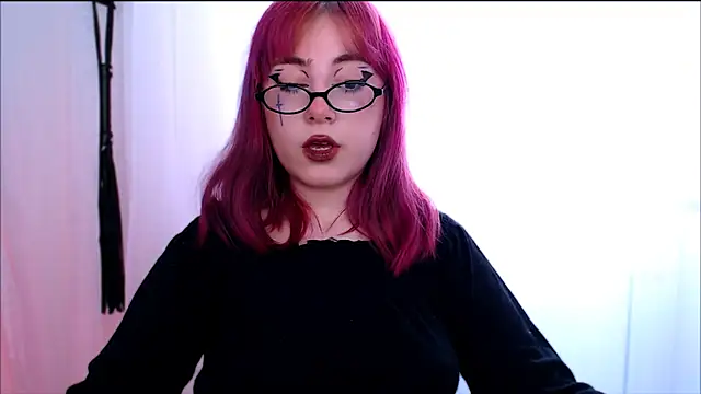 Snapshot of purplewitch chatting on March 21, 2026, 6:14 am purplewitch online show from March 21, 2026, 6:14 am