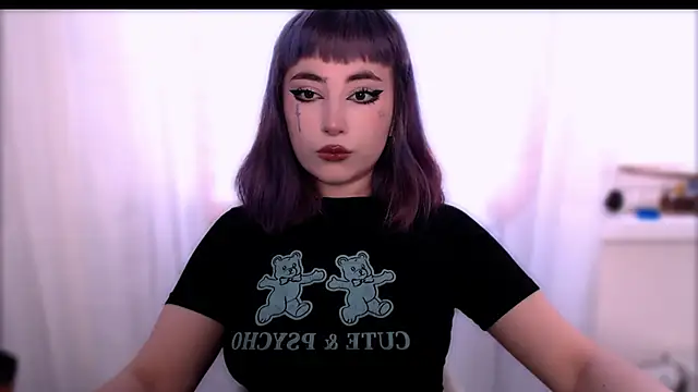 Snapshot of purplewitch chatting on December 21, 2025, 5:42 am purplewitch online show from December 21, 2025, 5:42 am