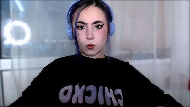 purplewitch online show from November 20, 2025, 8:31 pm