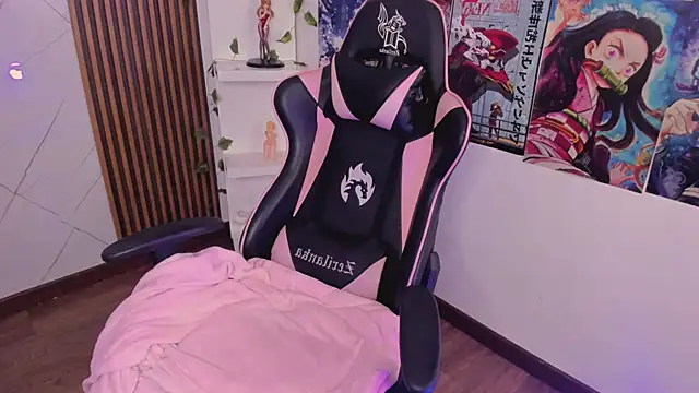 Charlotte Baker19 online show from February 13, 2025, 11:26 pm