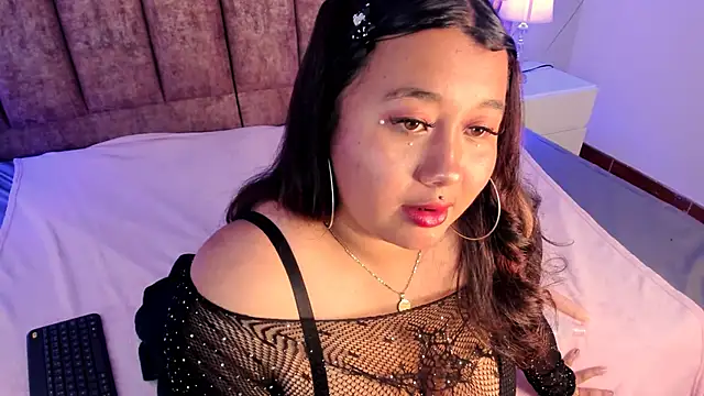 Charlotte Baker19 online show from January 31, 2025, 2:15 am