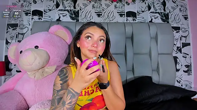 Snapshot of LucyRosse chatting on December 2, 2025, 11:12 am LucyRosse online show from December 2, 2025, 11:12 am