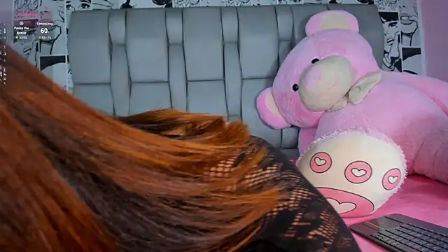 Snapshot of LucyRosse chatting on December 5, 2025, 11:31 am LucyRosse online show from December 5, 2025, 11:31 am