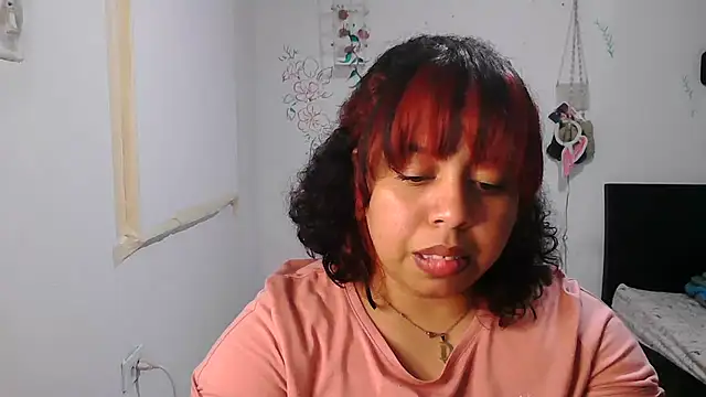 alexandraluv online show from November 27, 2025, 10:32 pm