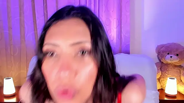 Miss veronicaa2 online show from February 11, 2026, 1:00 pm