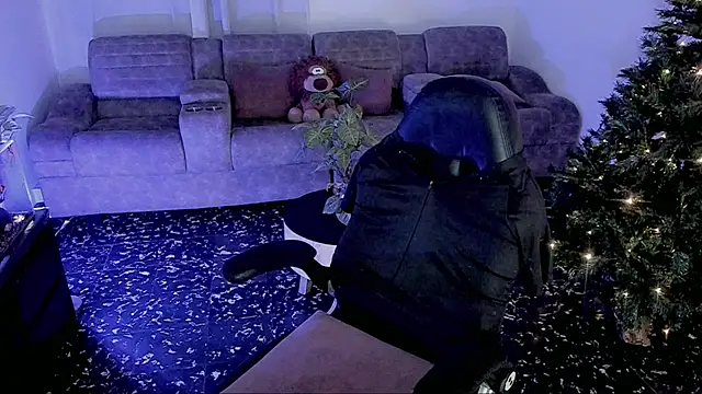 Dylan Milk online show from December 5, 2025, 12:32 am