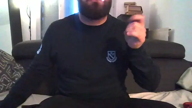 Snapshot of Zer_oki chatting on September 28, 2025, 5:20 pm Zer oki online show from September 28, 2025, 5:20 pm