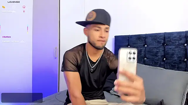 Snapshot of Max_Conor1 chatting on October 29, 2025, 3:00 pm Max Conor1 online show from October 29, 2025, 3:00 pm