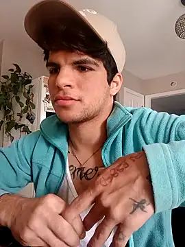 Elperlozo10 online show from February 6, 2025, 10:10 pm