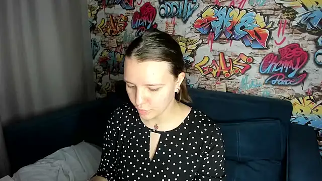 Jenny Jimmy online show from June 14, 2026, 9:43 am