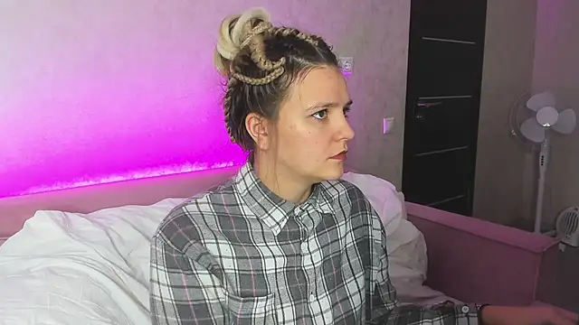 Jenny Jimmy online show from November 2, 2025, 12:59 am