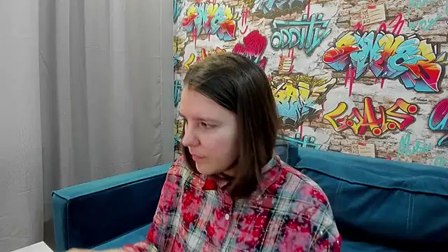 Jenny Jimmy online show from April 22, 2026, 9:27 am