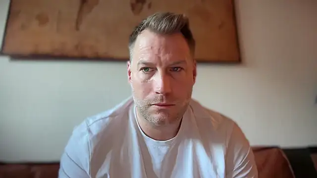 Christian87xxx online show from May 10, 2026, 5:11 am