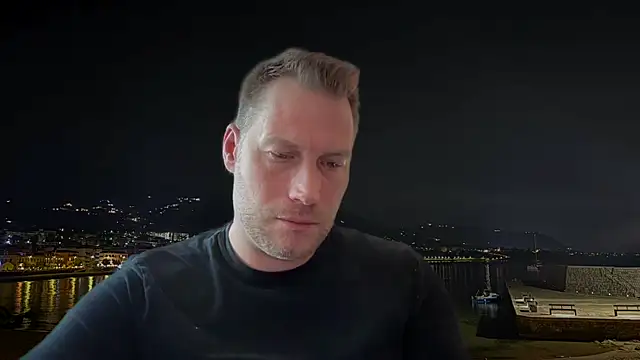 Snapshot of Christian87xxx chatting on February 12, 2025, 1:16 pm Christian87xxx online show from February 12, 2025, 1:16 pm