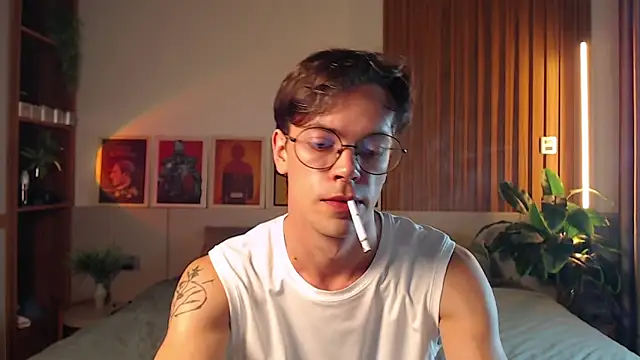 William Henry  online show from April 9, 2026, 1:06 pm