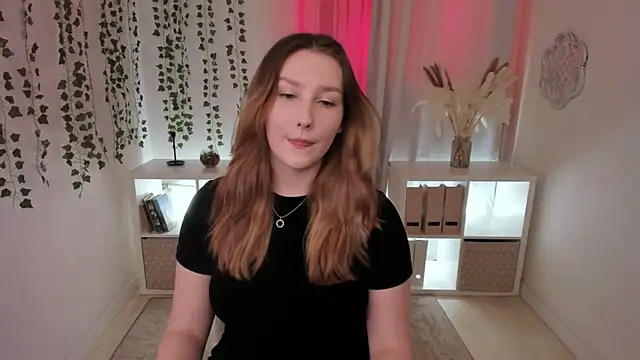 Snapshot of MaryWaddell chatting on February 5, 2025, 3:52 pm MaryWaddell online show from February 5, 2025, 3:52 pm