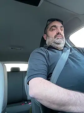 fuocovivo4 online show from February 14, 2025, 6:45 am