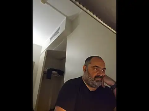 fuocovivo4 online show from March 11, 2026, 5:40 pm