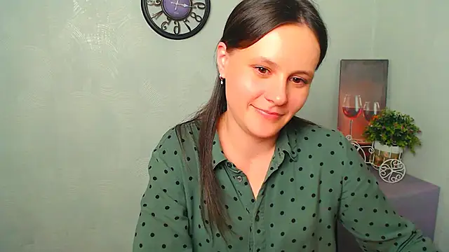 Snapshot of ValeriaHeart_ chatting on February 21, 2025, 12:38 pm ValeriaHeart online show from February 21, 2025, 12:38 pm