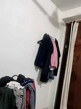 Hot funky boy online show from February 11, 2025, 7:38 pm