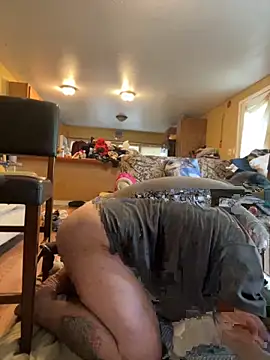 Snapshot of bigdaddy90337 chatting on October 26, 2025, 9:48 pm bigdaddy90337 online show from October 26, 2025, 9:48 pm