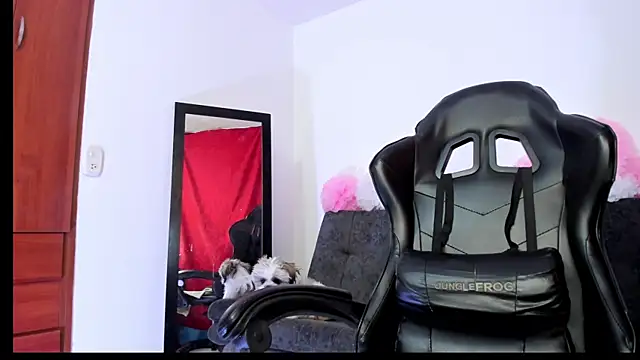 Snapshot of Kataleya_88 chatting on November 19, 2025, 11:10 am Kataleya 88 online show from November 19, 2025, 11:10 am