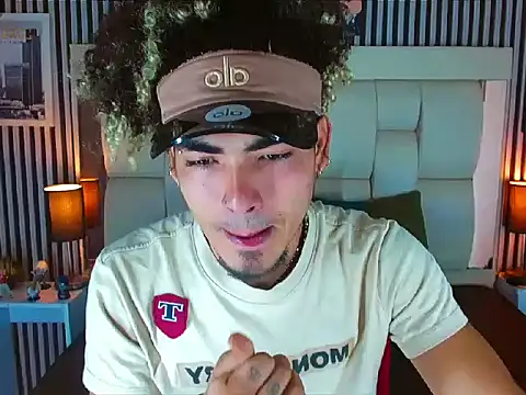 LihanJor 23 online show from November 8, 2025, 12:31 pm