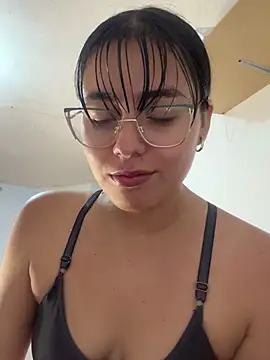 megan cl online show from February 20, 2025, 6:17 am