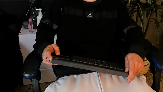 roan birkin online show from April 12, 2026, 7:28 pm