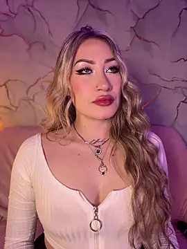 Snapshot of Lally_Valencia__ chatting on December 15, 2025, 8:31 am Lally Valencia online show from December 15, 2025, 8:31 am