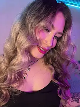 Snapshot of Lally_Valencia__ chatting on November 6, 2025, 6:06 am Lally Valencia online show from November 6, 2025, 6:06 am