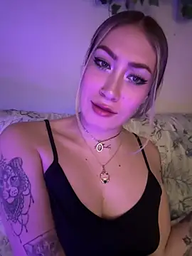 Snapshot of Lally_Valencia__ chatting on February 27, 2025, 4:35 am Lally Valencia   online show from February 27, 2025, 4:35 am