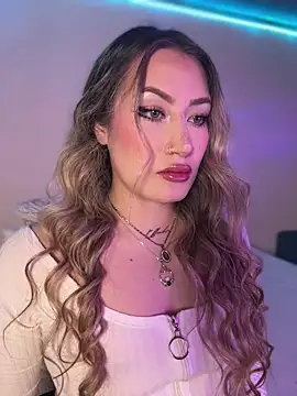 Snapshot of Lally_Valencia__ chatting on November 20, 2025, 7:42 am Lally Valencia online show from November 20, 2025, 7:42 am