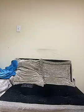 Stefania-Foxx online show from February 2, 2025, 9:07 am