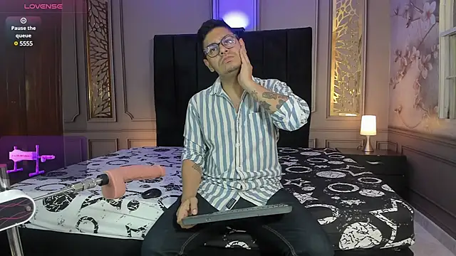 angel fetish  online show from February 19, 2025, 1:29 am