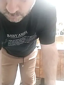 NAvoglia online show from November 23, 2025, 5:56 pm