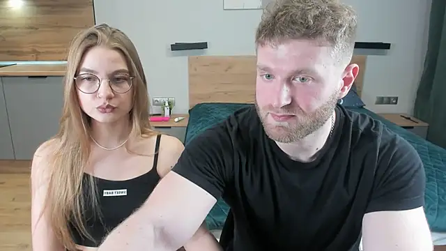 Enjoy everymoment  online show from February 5, 2025, 7:10 pm