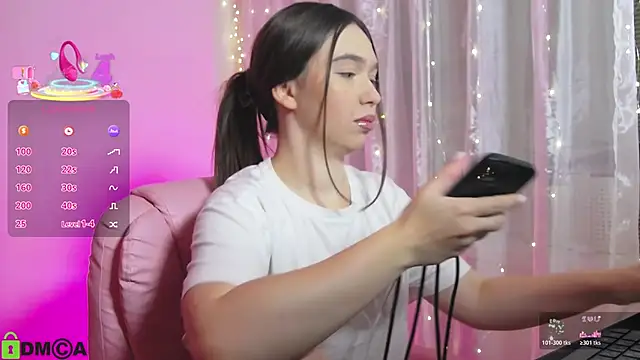 Arianahot777 online show from November 3, 2025, 9:51 pm