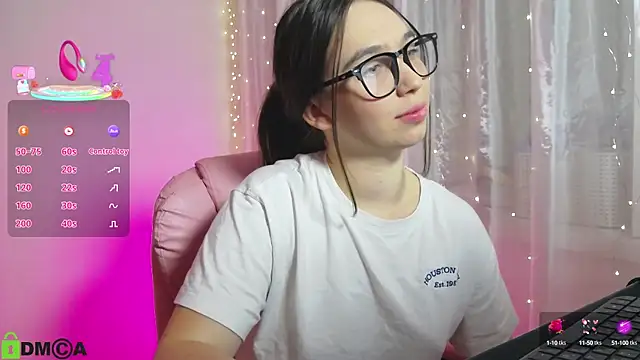 Arianahot777 online show from October 13, 2025, 9:27 pm