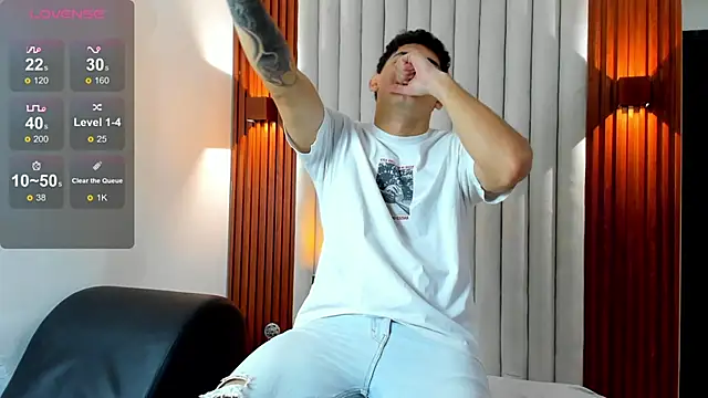 Snapshot of Justin_mack chatting on November 8, 2025, 12:09 pm Justin mack online show from November 8, 2025, 12:09 pm